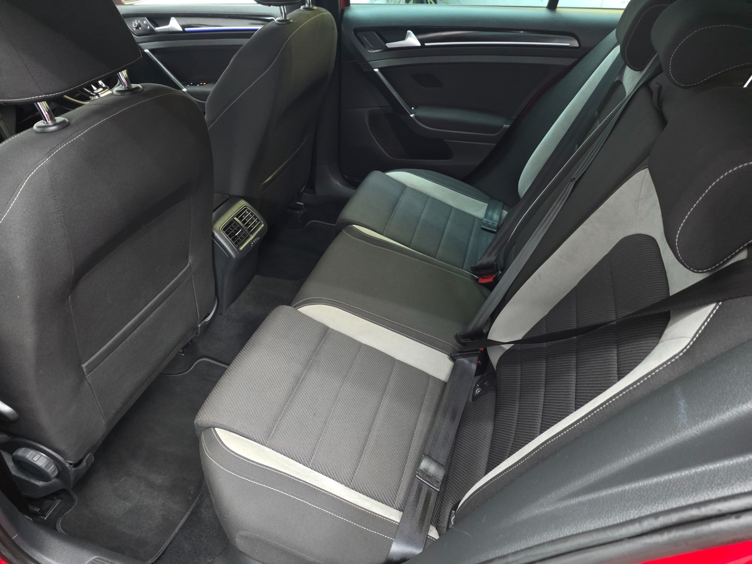 Used Volkswagen Golf 2014 for sale - 77871785: Photo 24