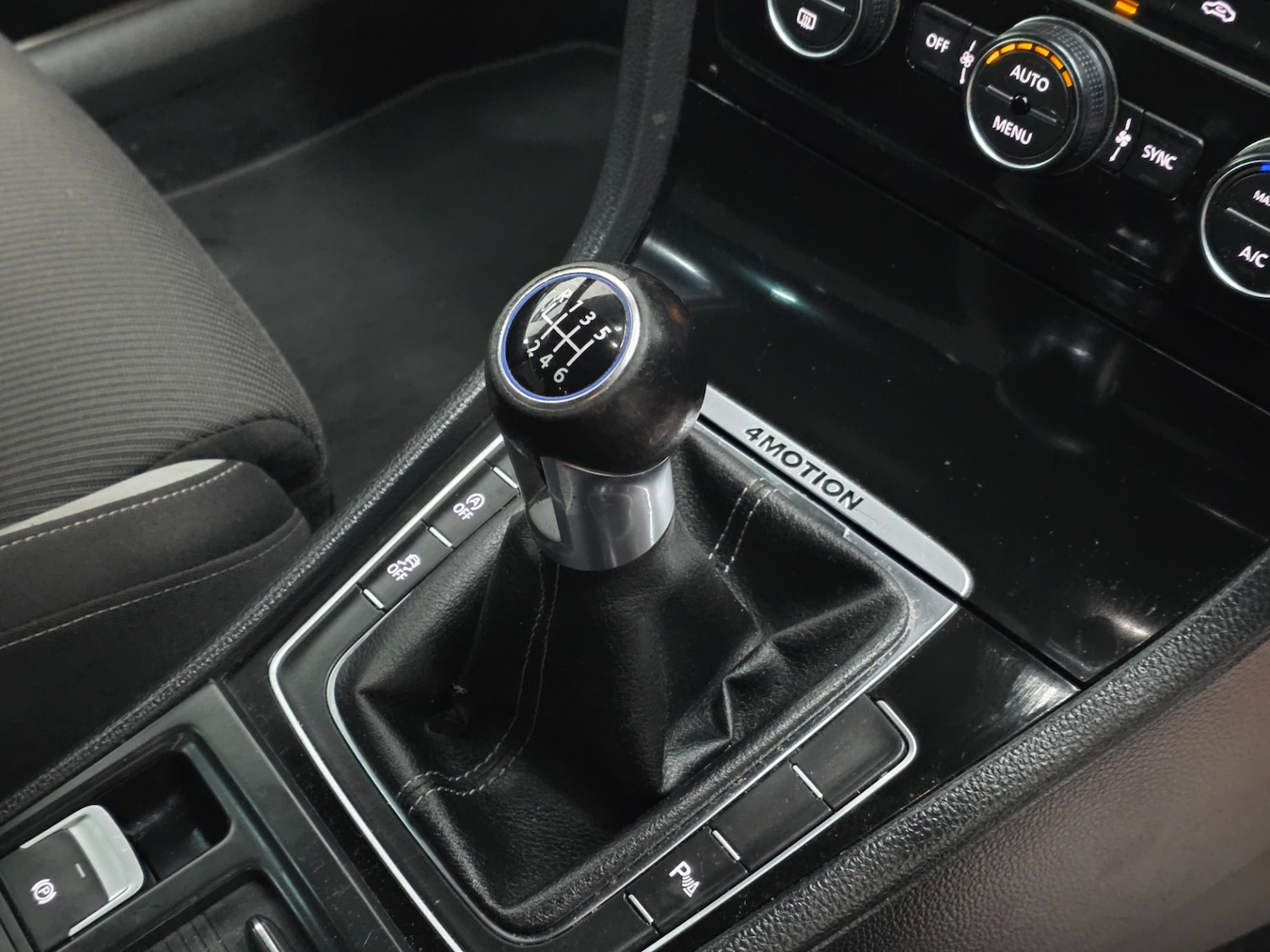 Used Volkswagen Golf 2014 for sale - 77871785: Photo 25