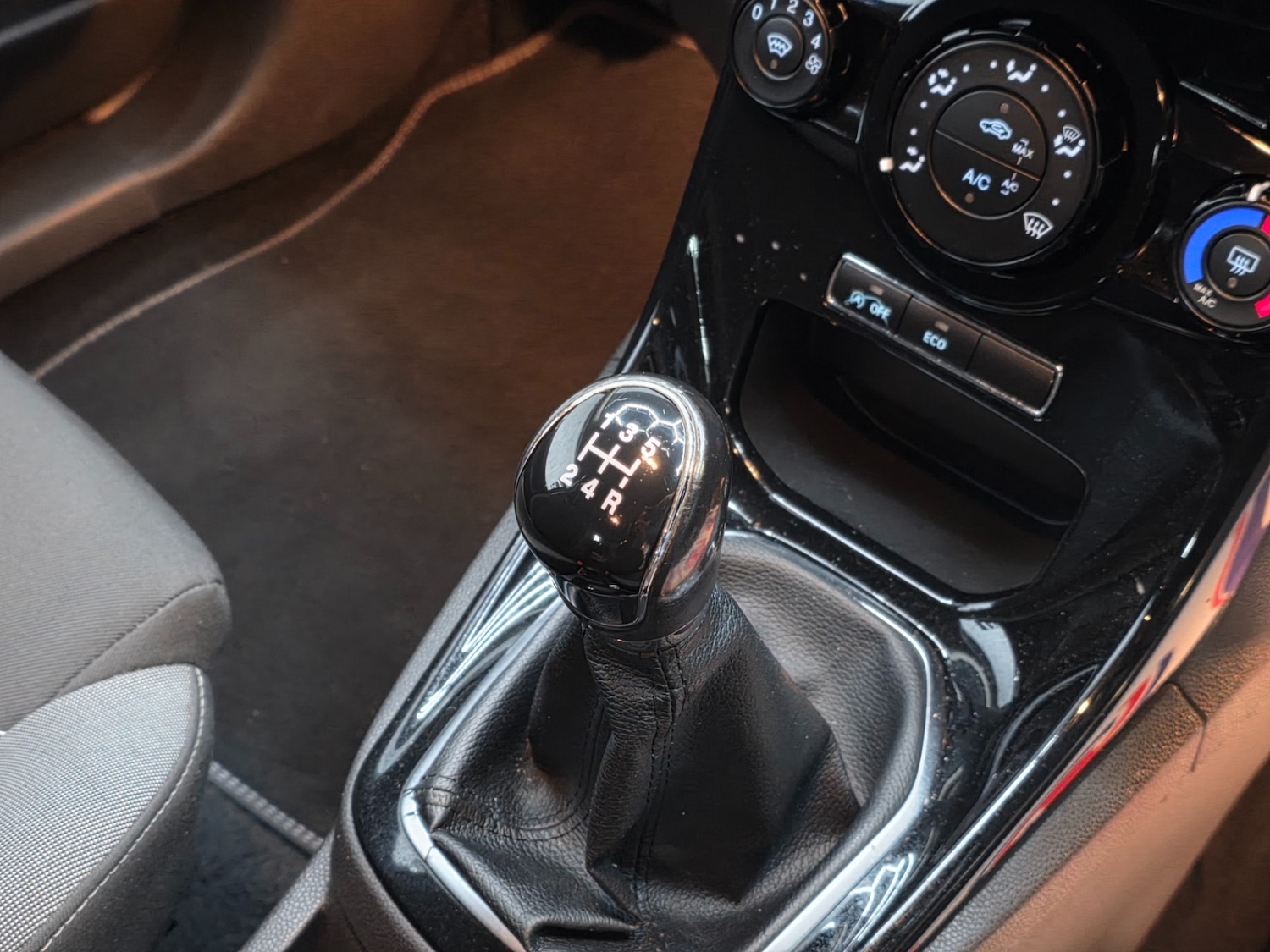 Used Ford Fiesta 2016 for sale - 76757384: Photo 16