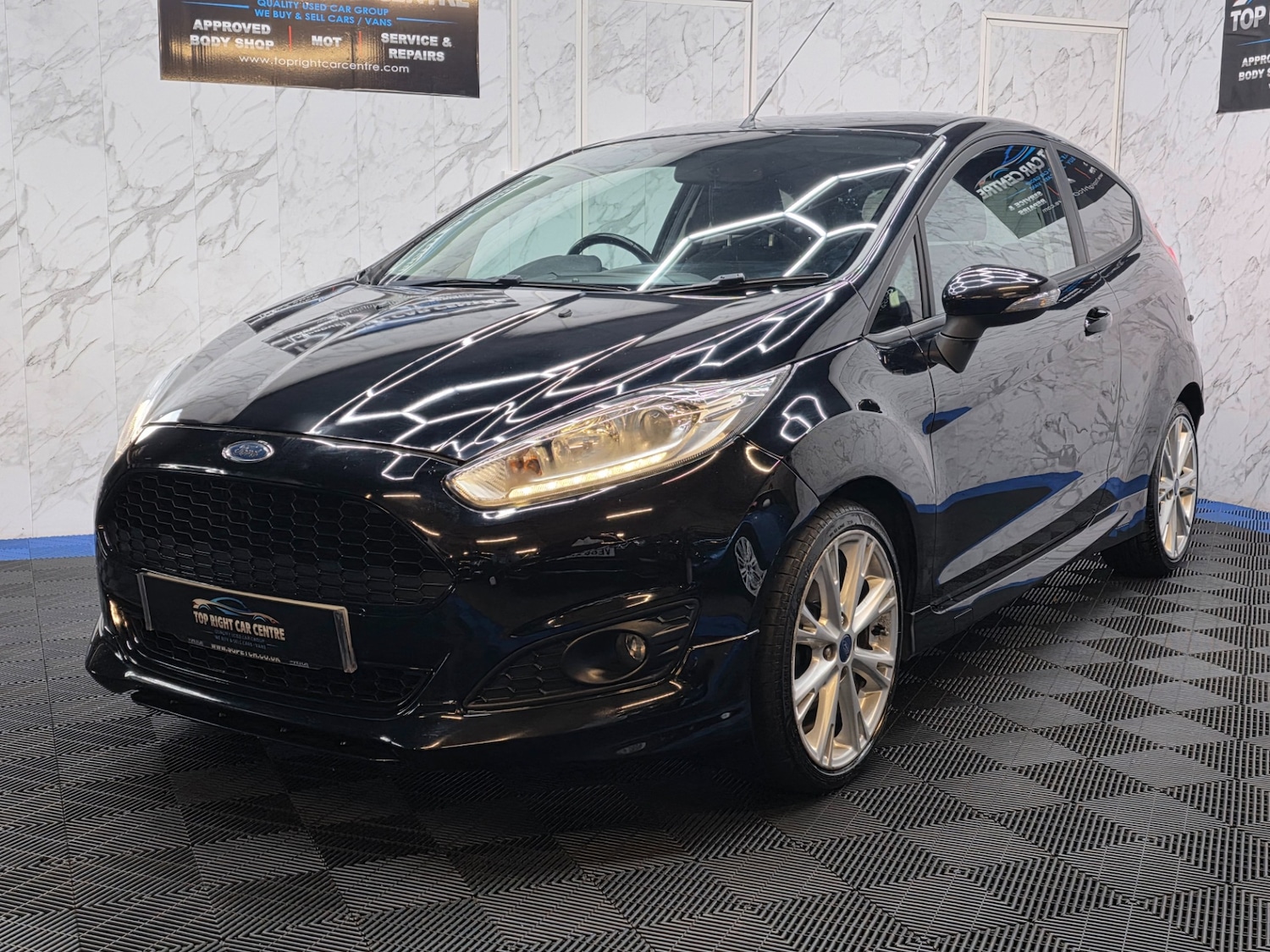 Used Ford Fiesta 2016 for sale - 76757384: Photo 5