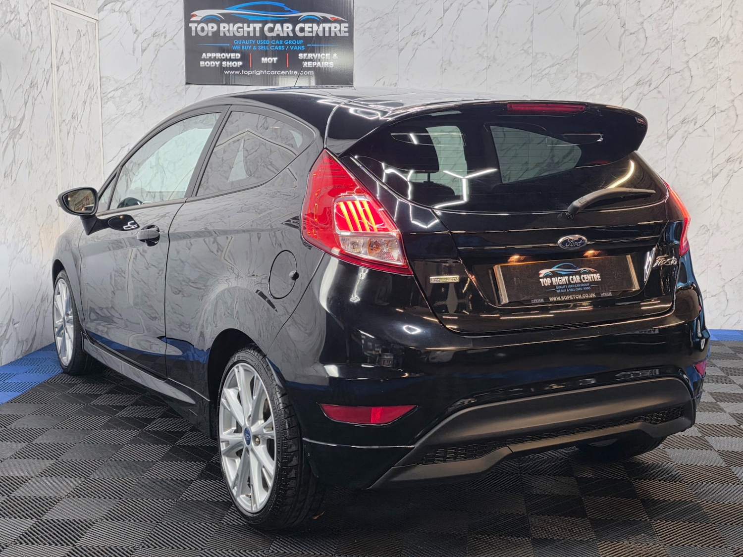 Used Ford Fiesta 2016 for sale - 76757384: Photo 8