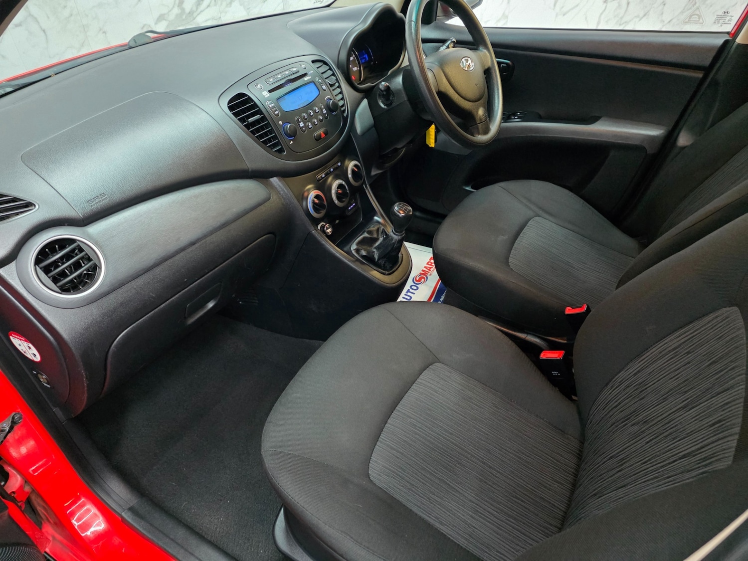 Used Hyundai i10 2013 for sale - 76761890: Photo 15