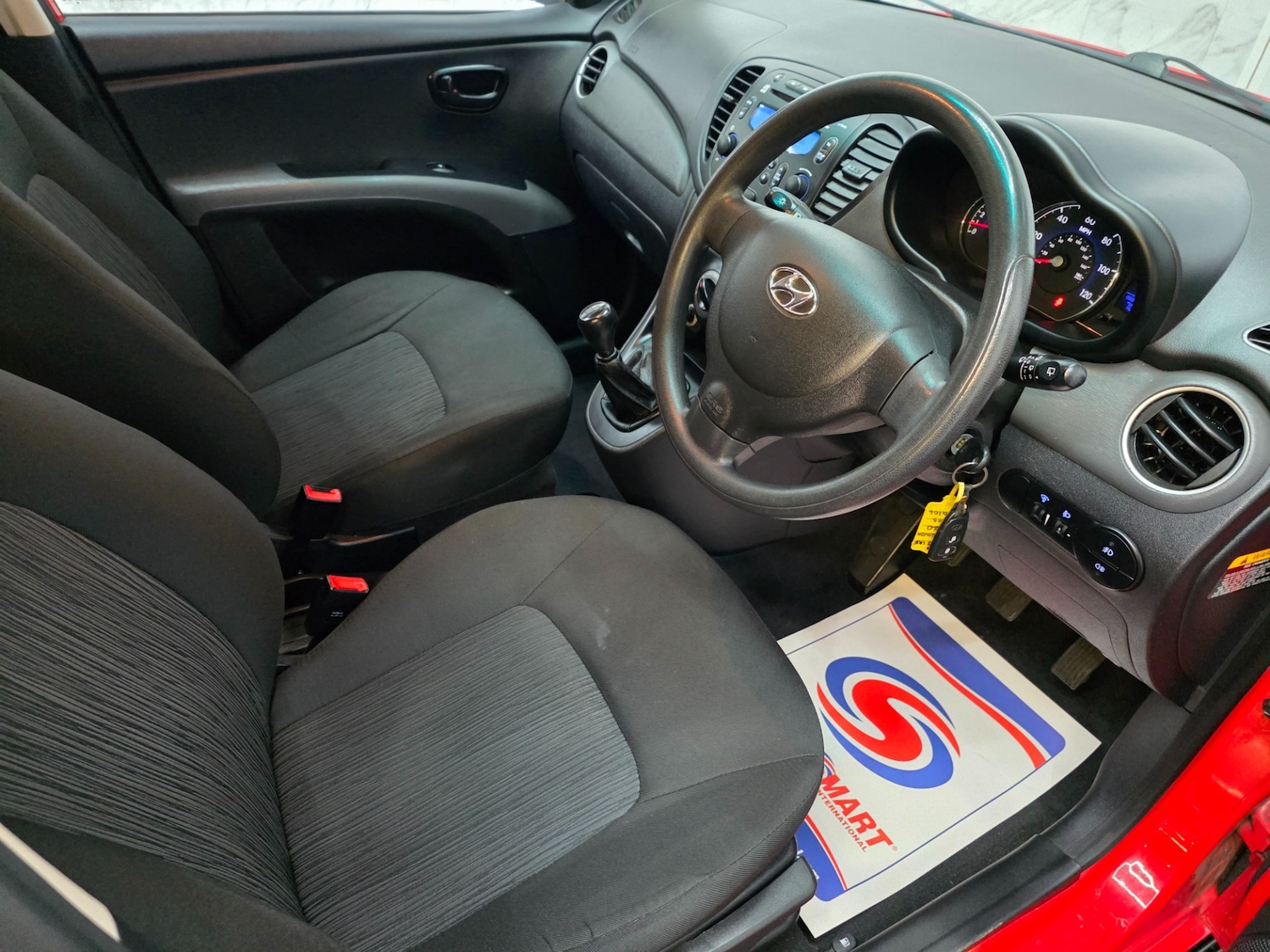 Used Hyundai i10 2013 for sale - 76761890: Photo 16