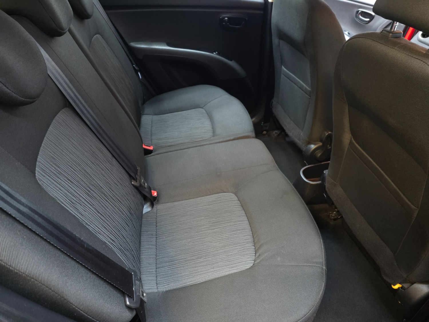 Used Hyundai i10 2013 for sale - 76761890: Photo 18