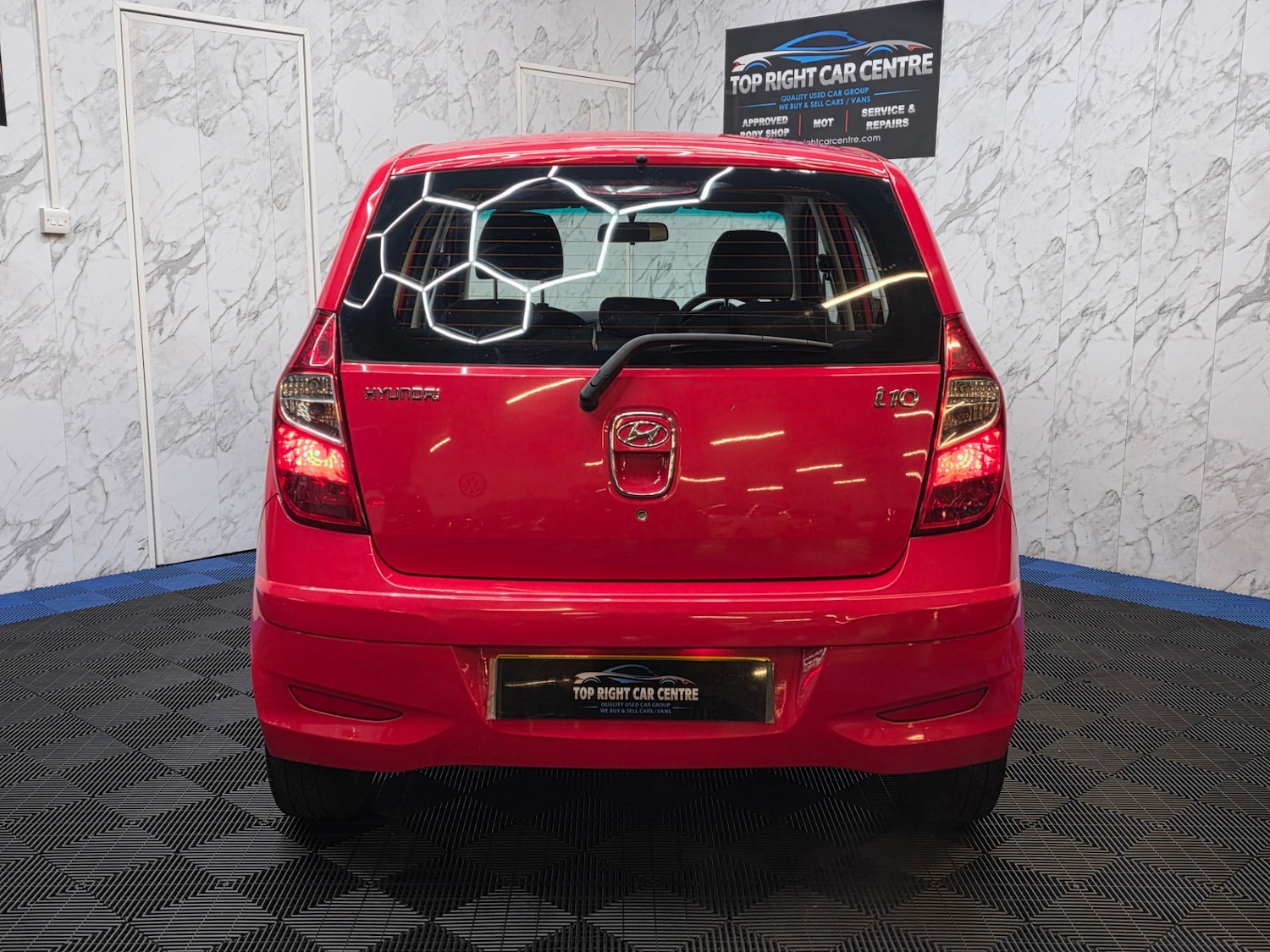 Used Hyundai i10 2013 for sale - 76761890: Photo 7