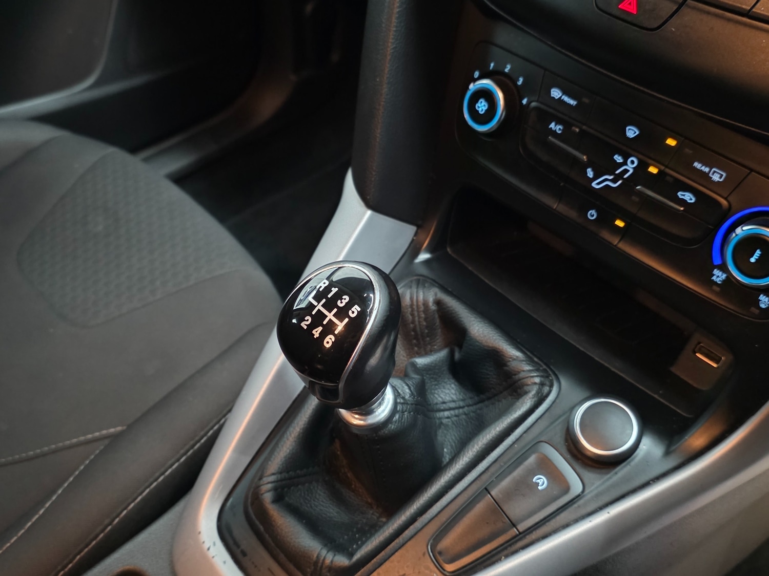 Used Ford Focus 2017 for sale - 77000880: Photo 18