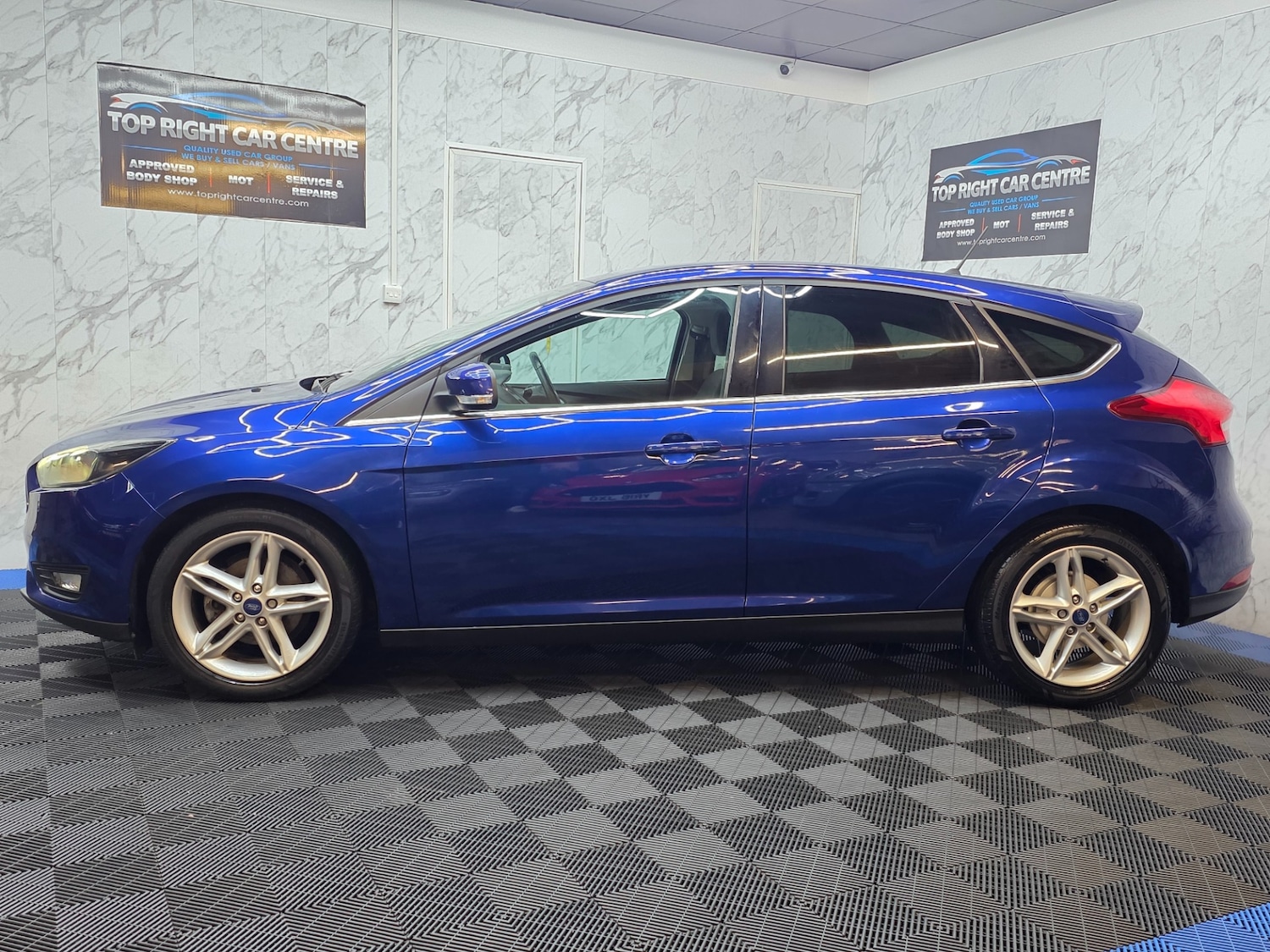 Used Ford Focus 2017 for sale - 77000880: Photo 9