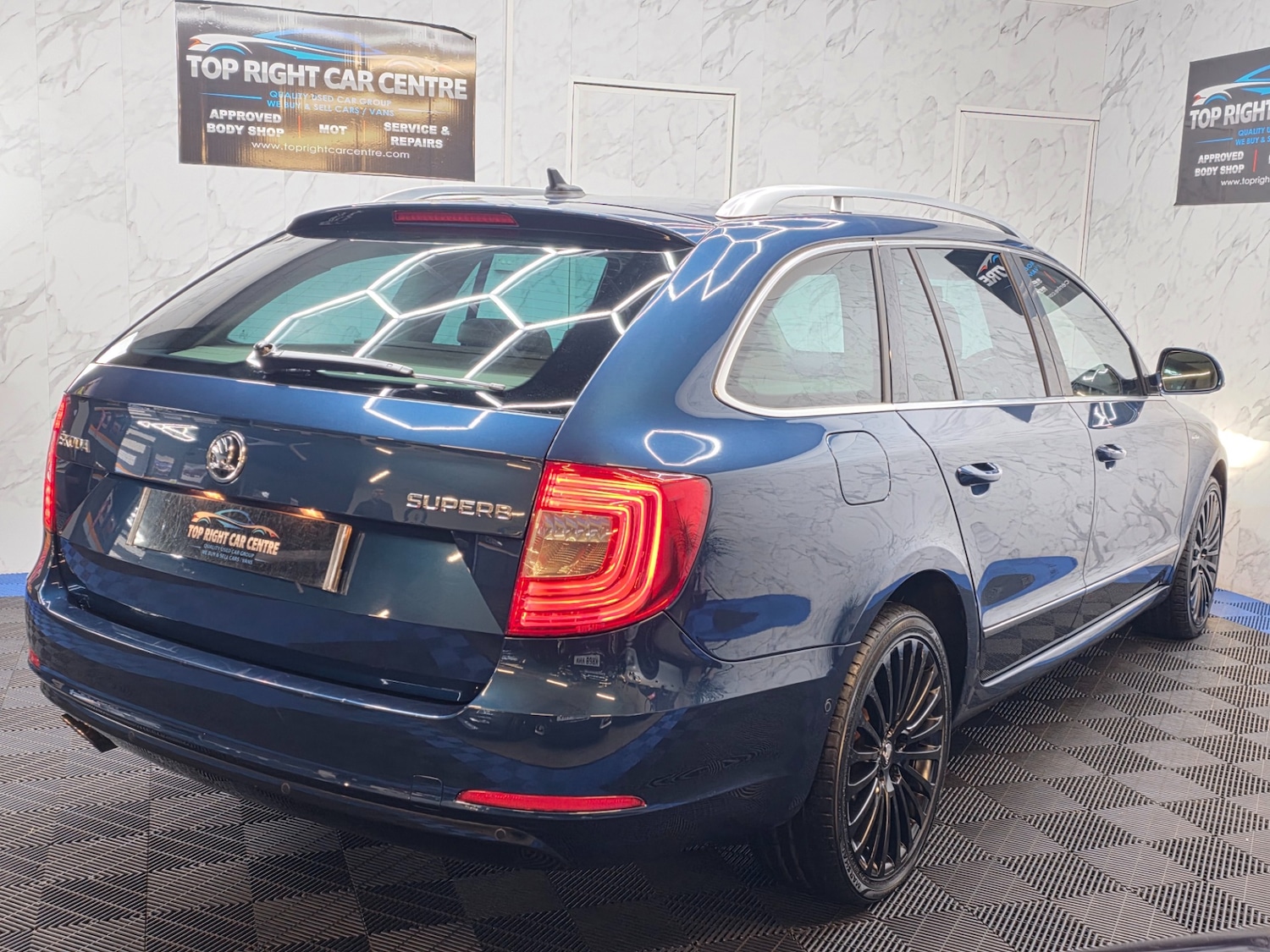 Used Skoda Superb 2014 for sale - 78176024: Photo 10