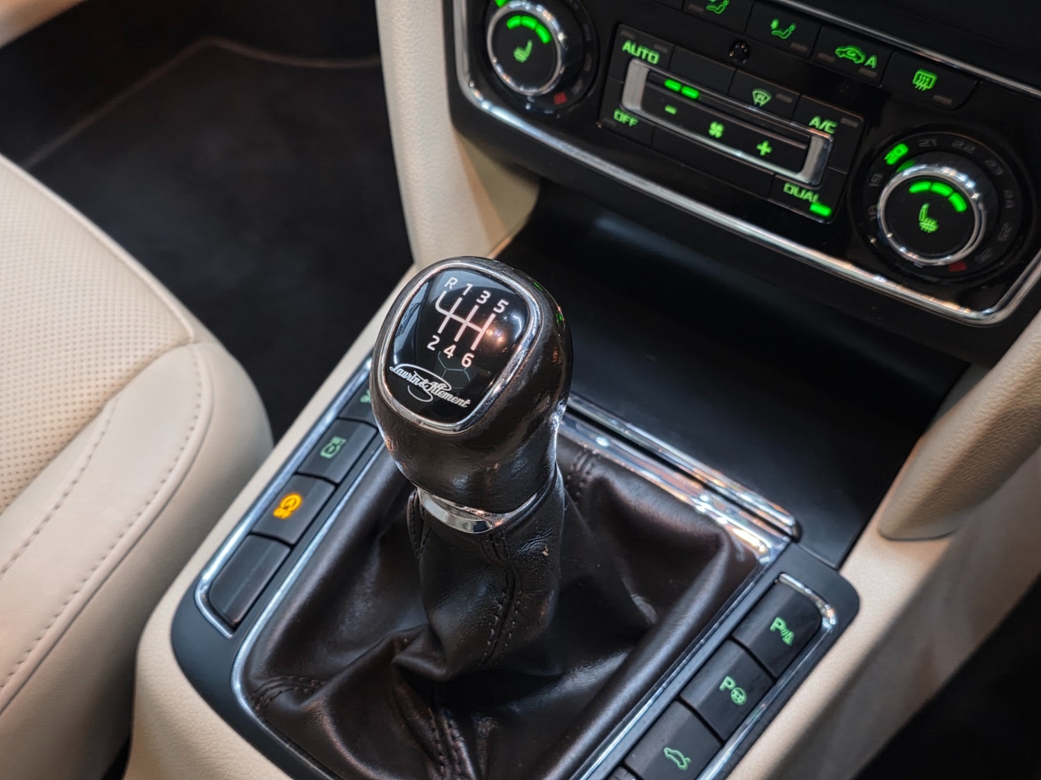 Used Skoda Superb 2014 for sale - 78176024: Photo 23