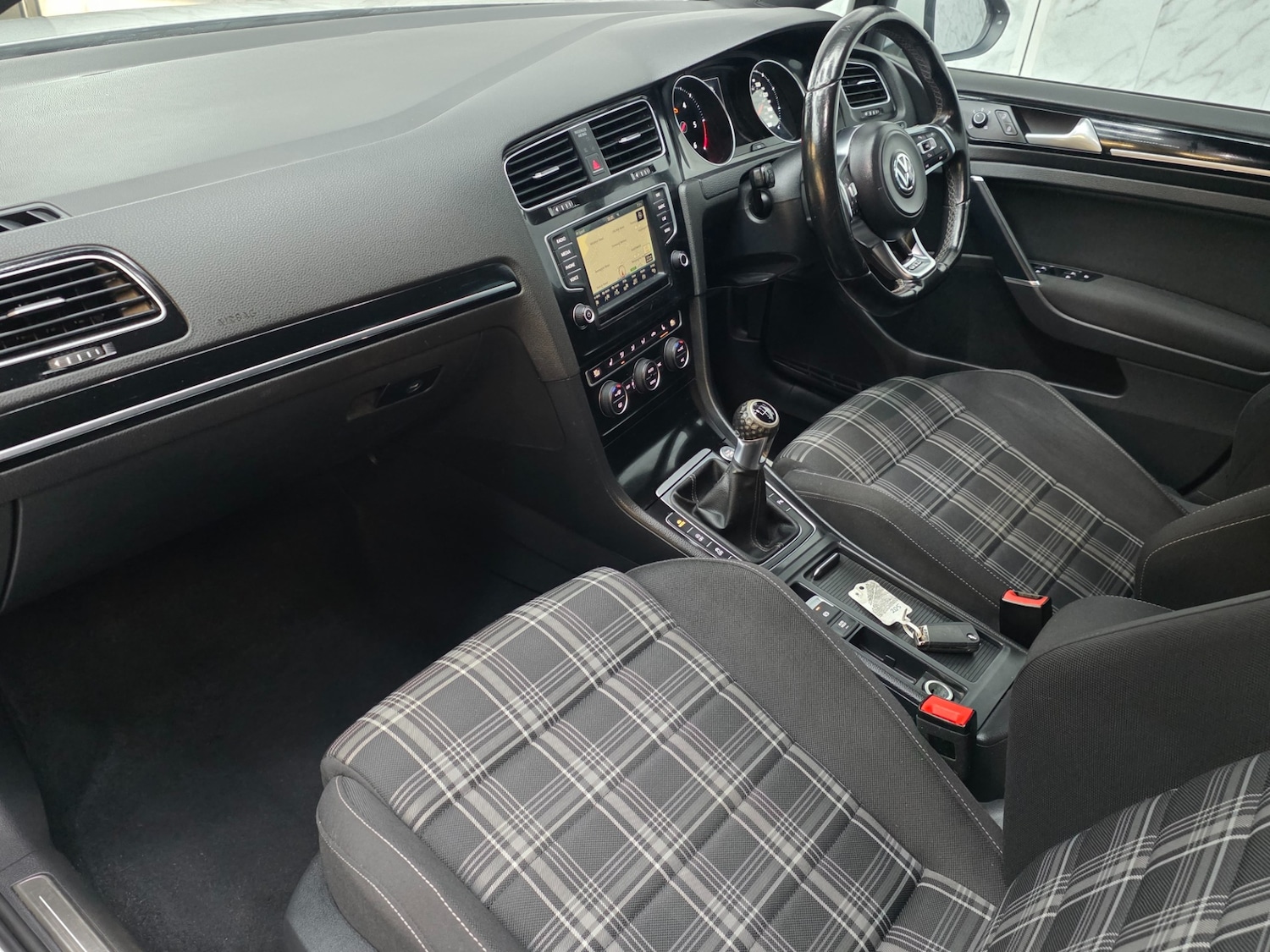 Used Volkswagen Golf 2016 for sale - 77902073: Photo 15