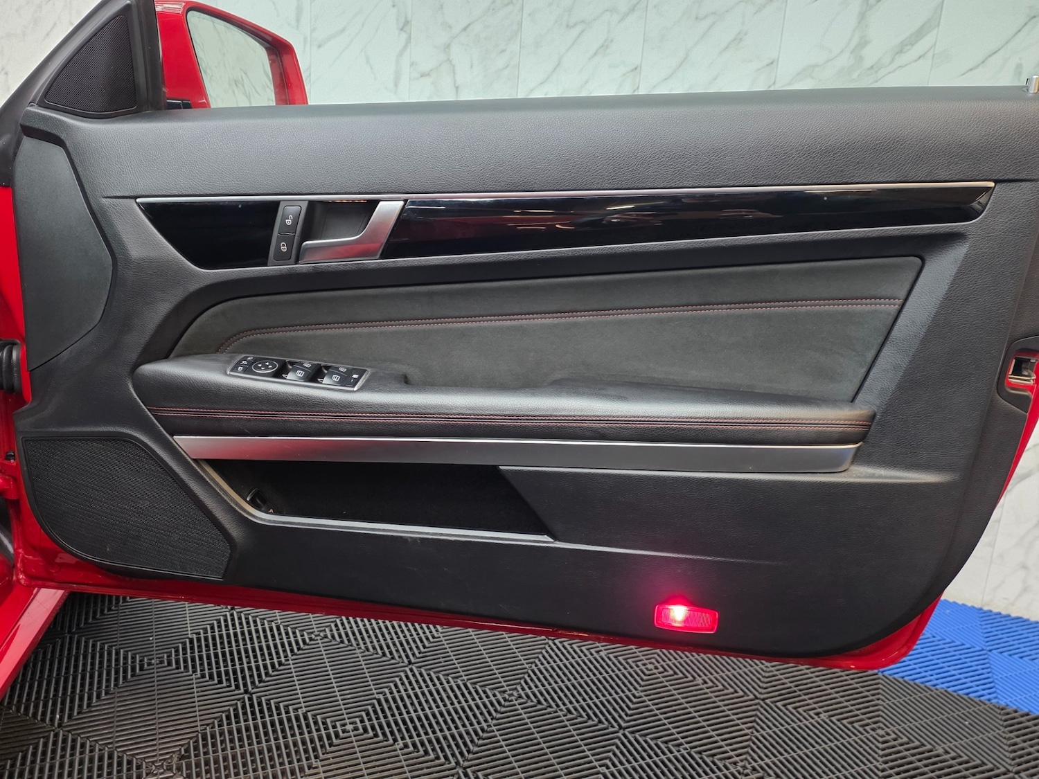 Used Mercedes-Benz E Class 2015 for sale - 78169444: Photo 21