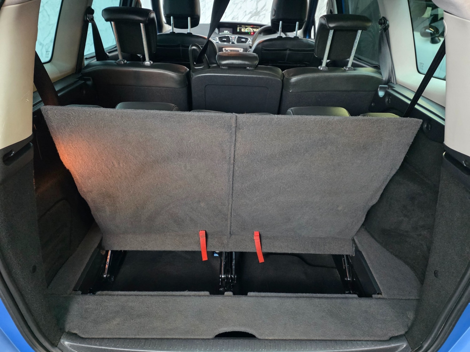 Used Renault Grand Scenic 2014 for sale - 77777483: Photo 21