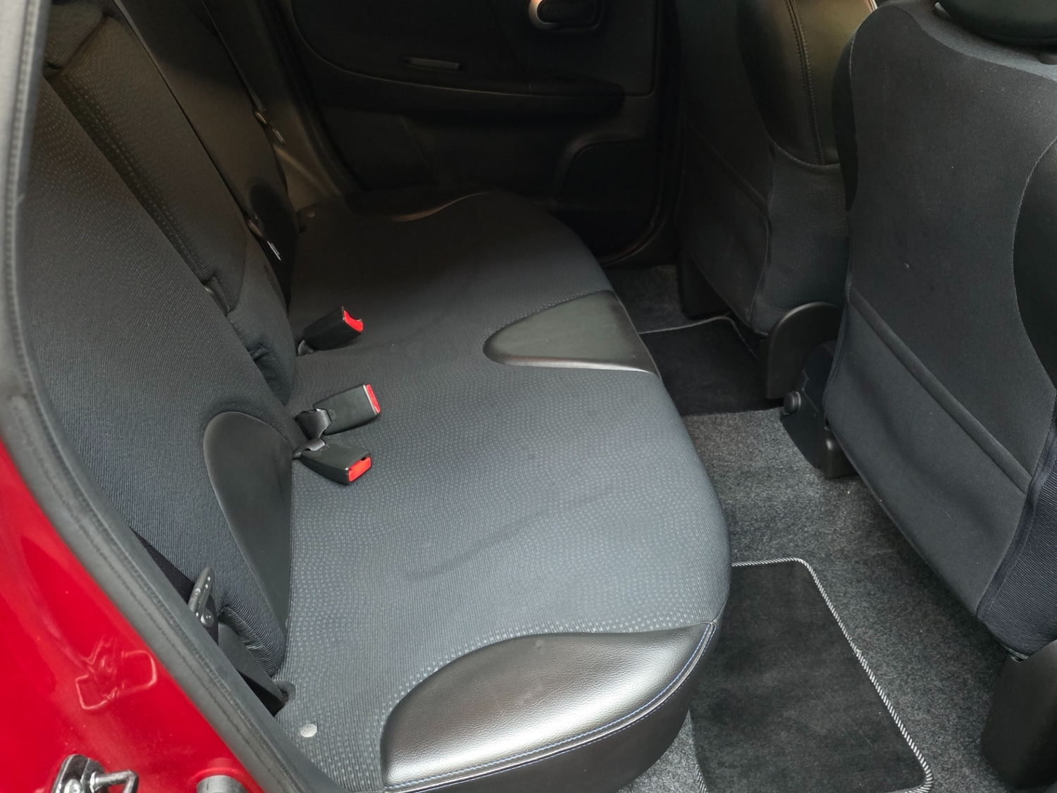 Used Nissan Note 2013 for sale - 76627401: Photo 18