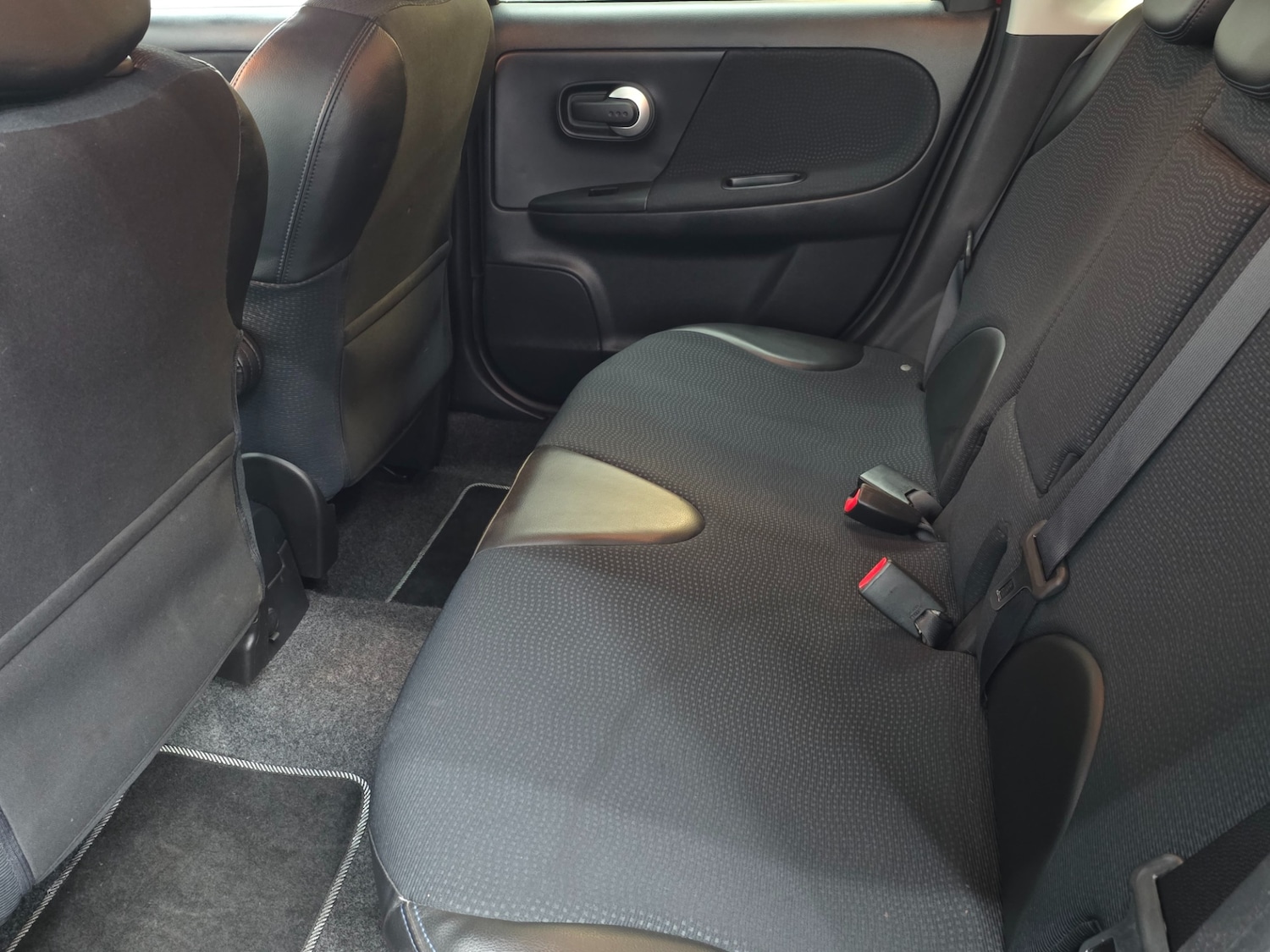 Used Nissan Note 2013 for sale - 76627401: Photo 20