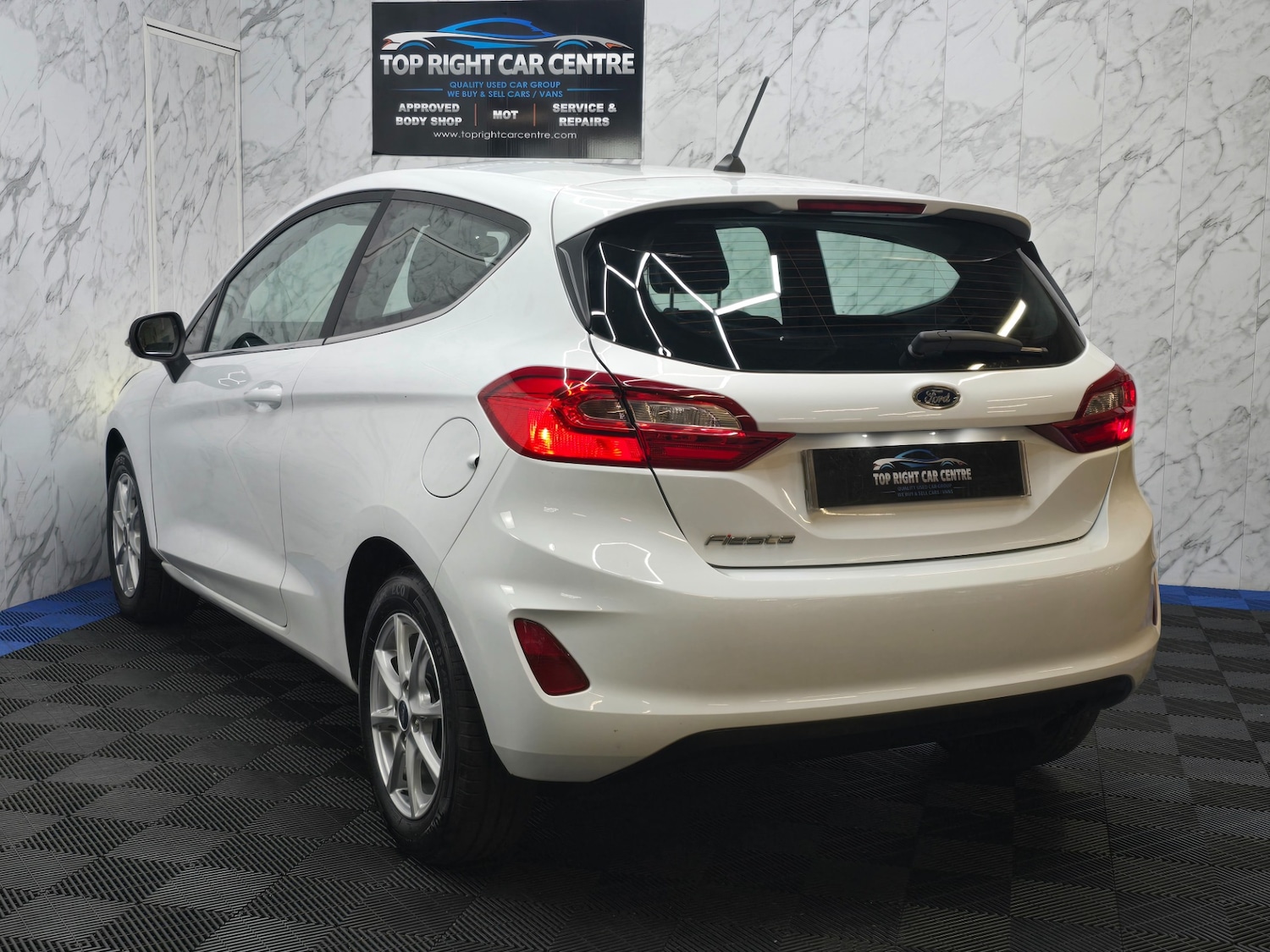 Used Ford Fiesta 2018 for sale - 77888894: Photo 8