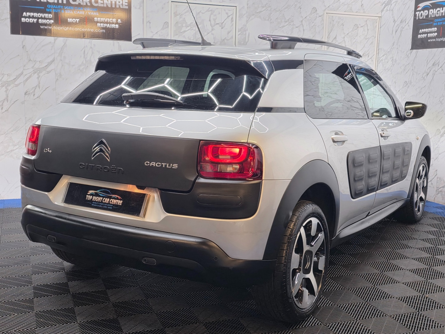 Used Citroen C4 Cactus 2016 for sale - 77803481: Photo 10