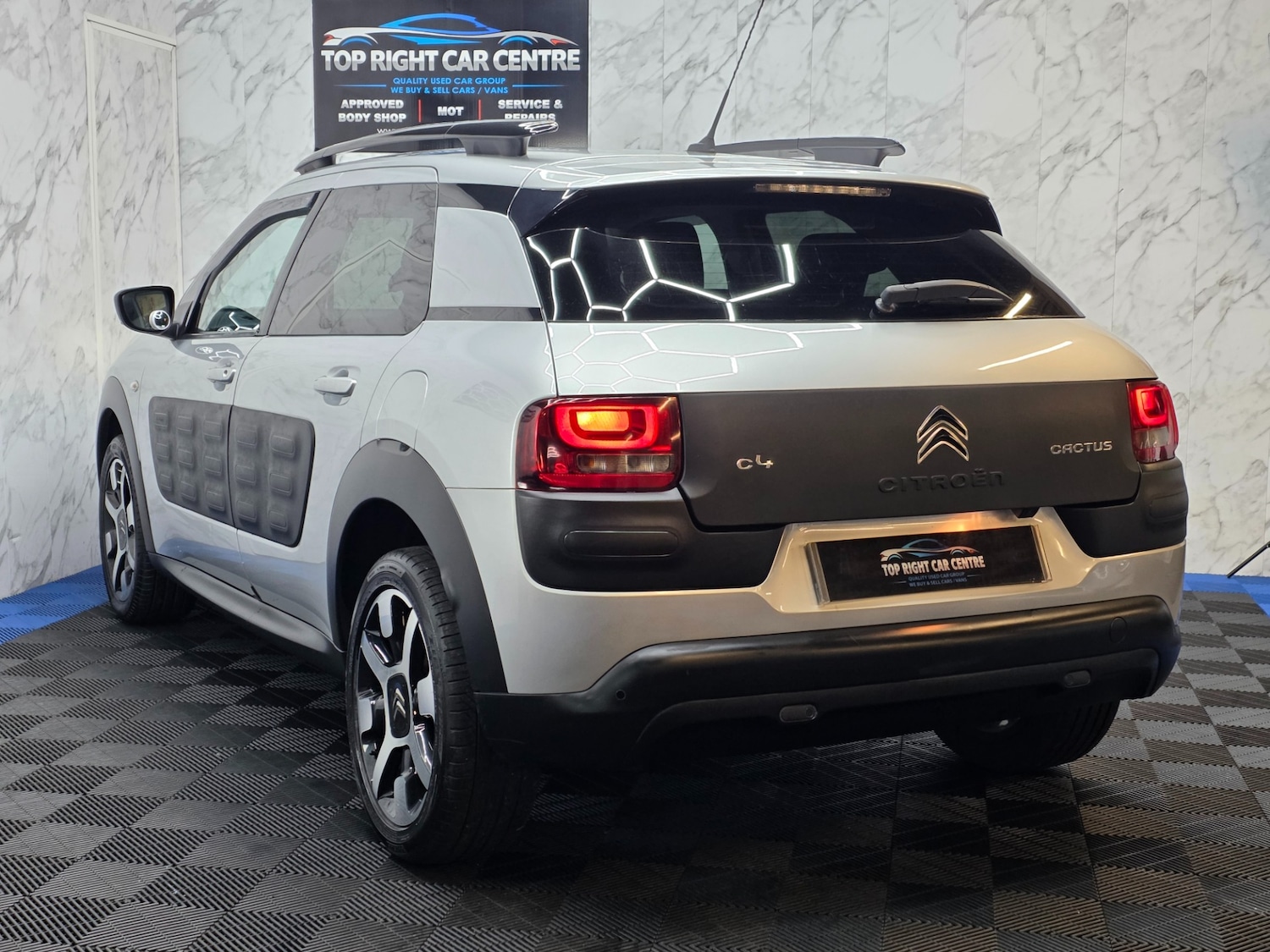 Used Citroen C4 Cactus 2016 for sale - 77803481: Photo 8