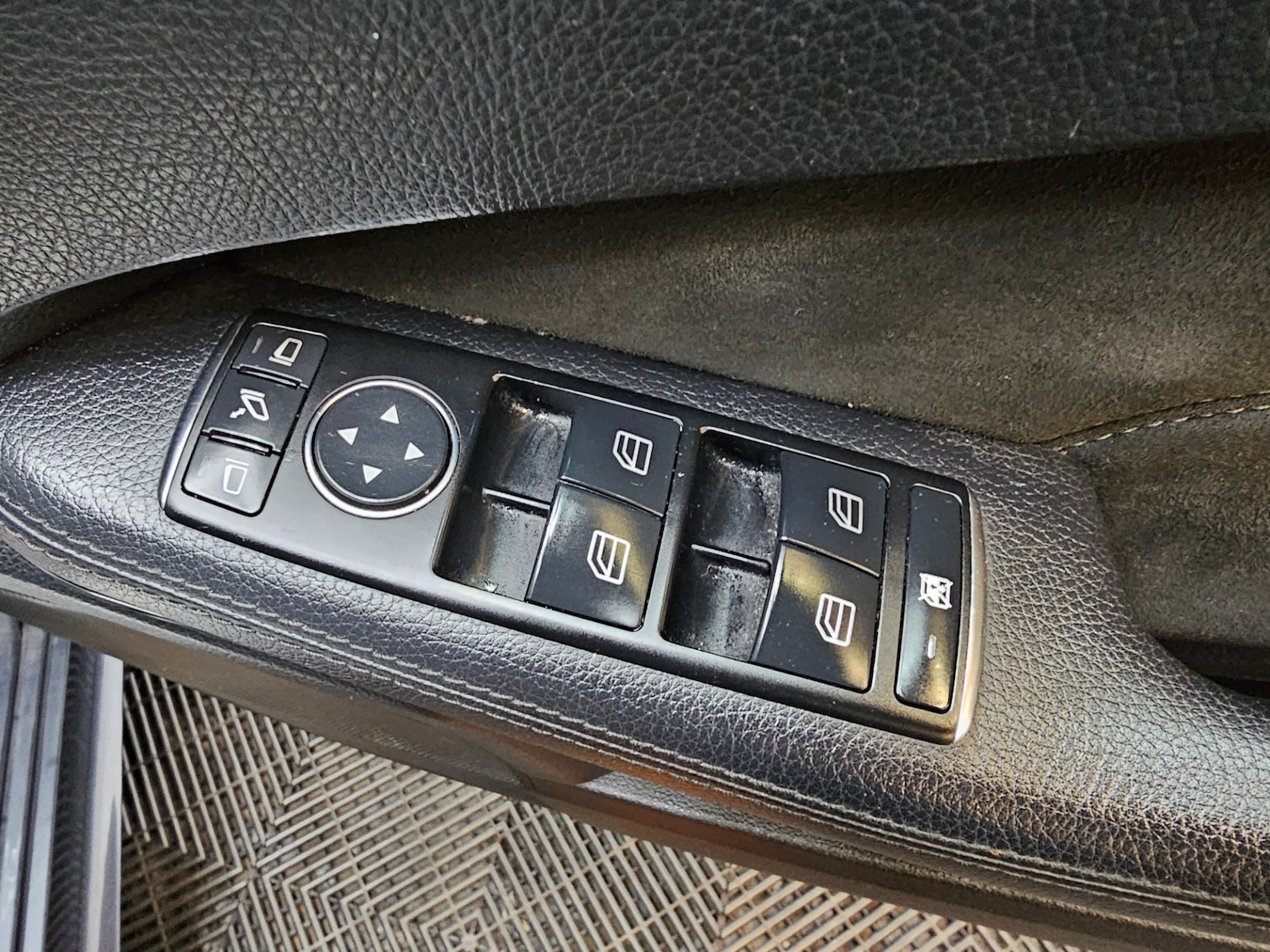 Vehicle 28
