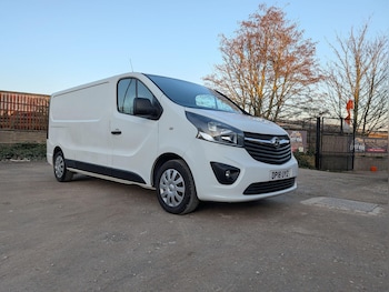 Vauxhall Vivaro feature image