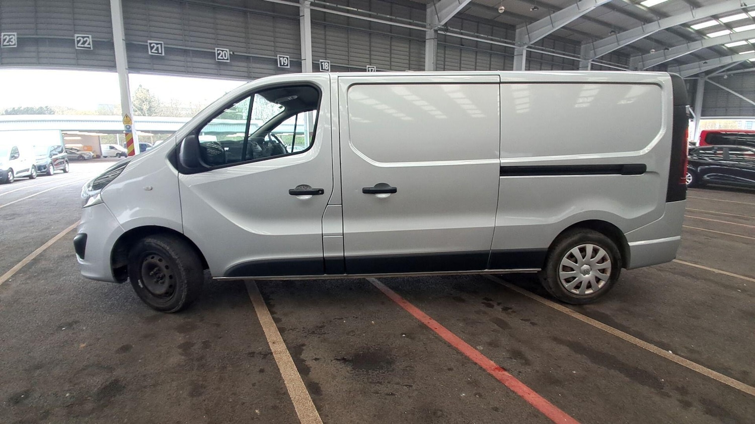 Used Vauxhall Vivaro 2018 for sale - 78034796: Photo 9