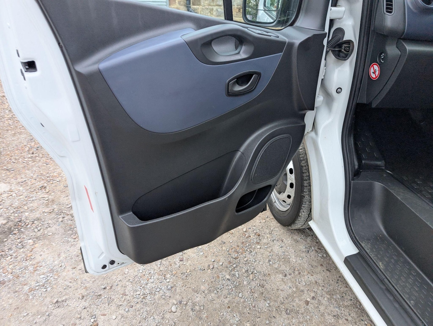 Used Vauxhall Vivaro 2015 for sale - 76239328: Photo 21