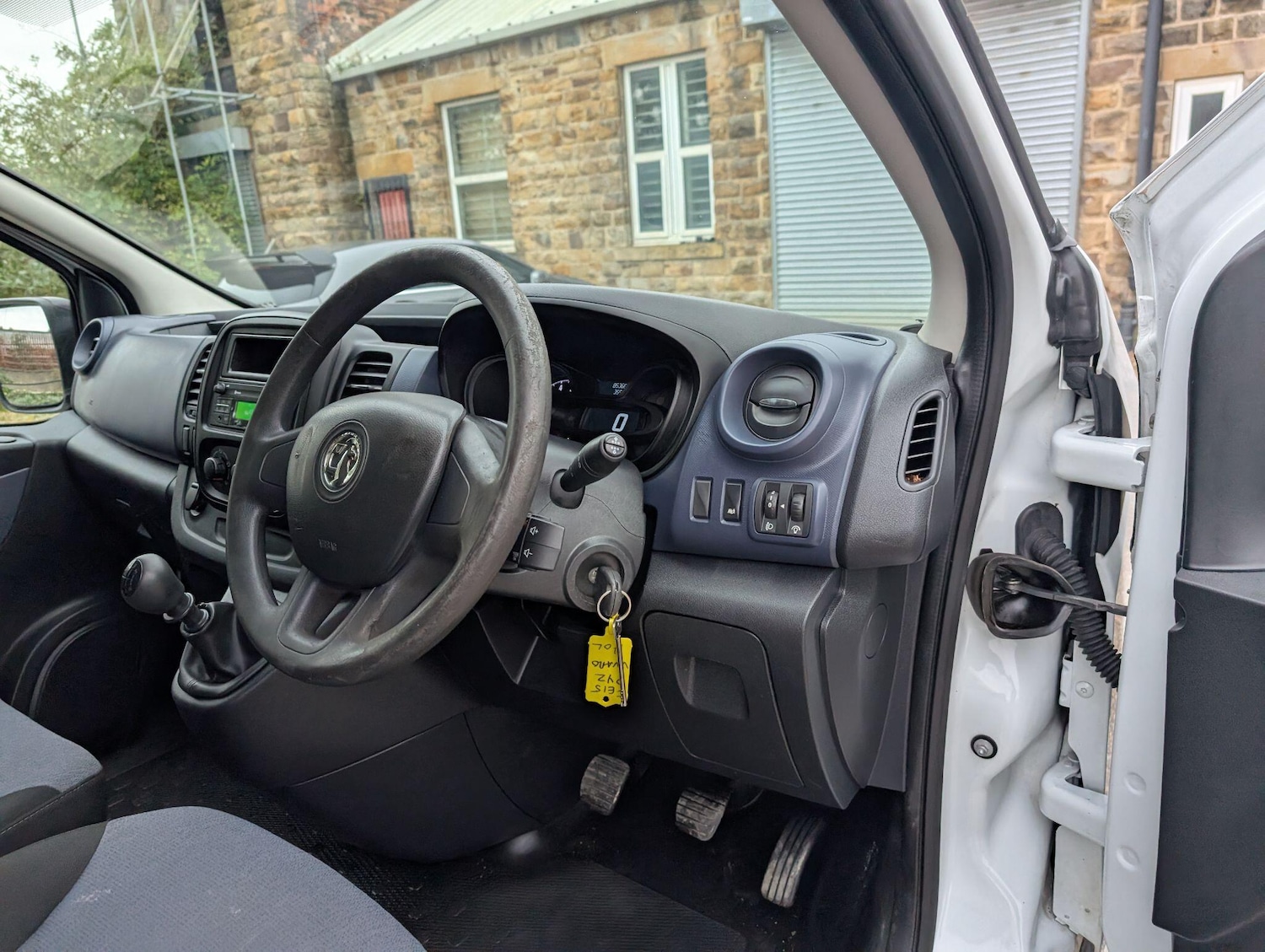 Used Vauxhall Vivaro 2015 for sale - 76239328: Photo 25