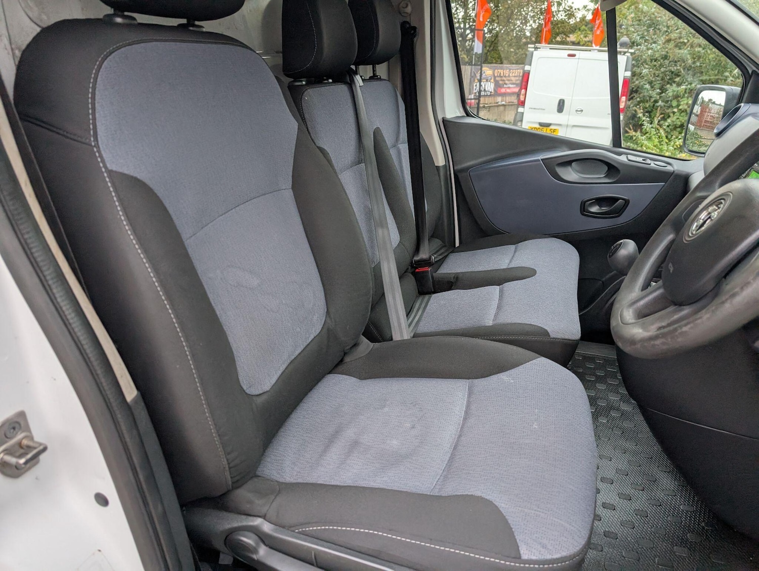 Used Vauxhall Vivaro 2015 for sale - 76239328: Photo 26