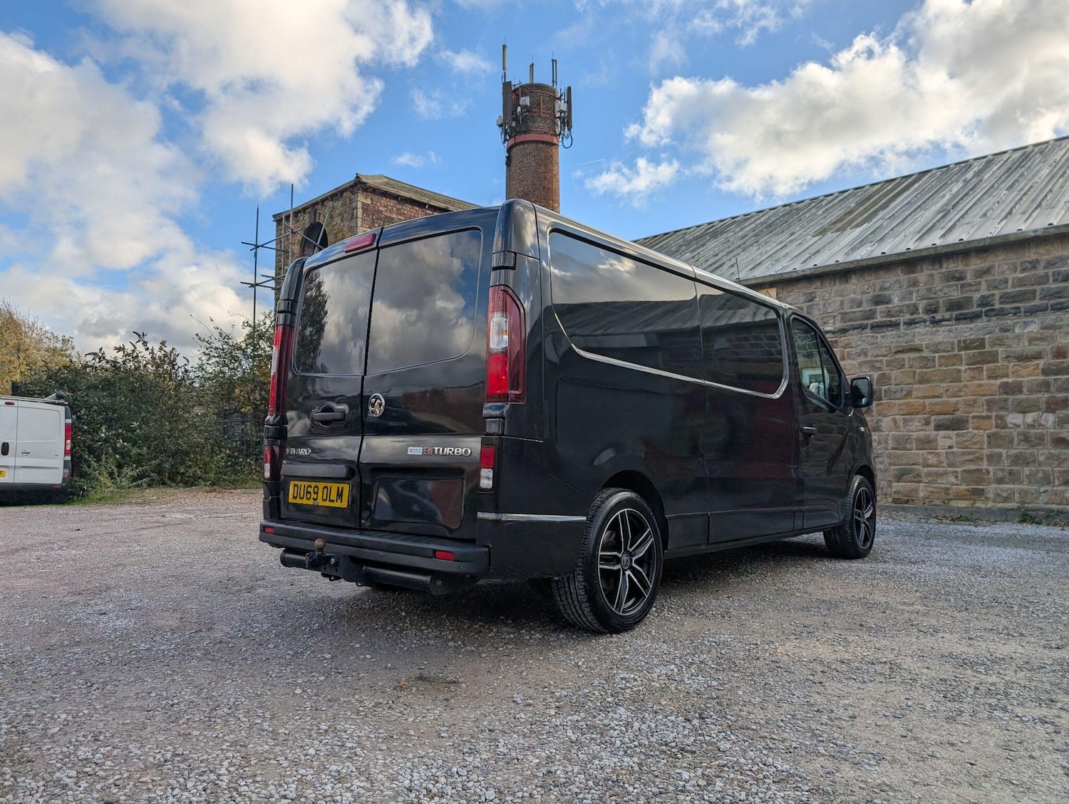Used Vauxhall Vivaro 2019 for sale - 76397955: Photo 2