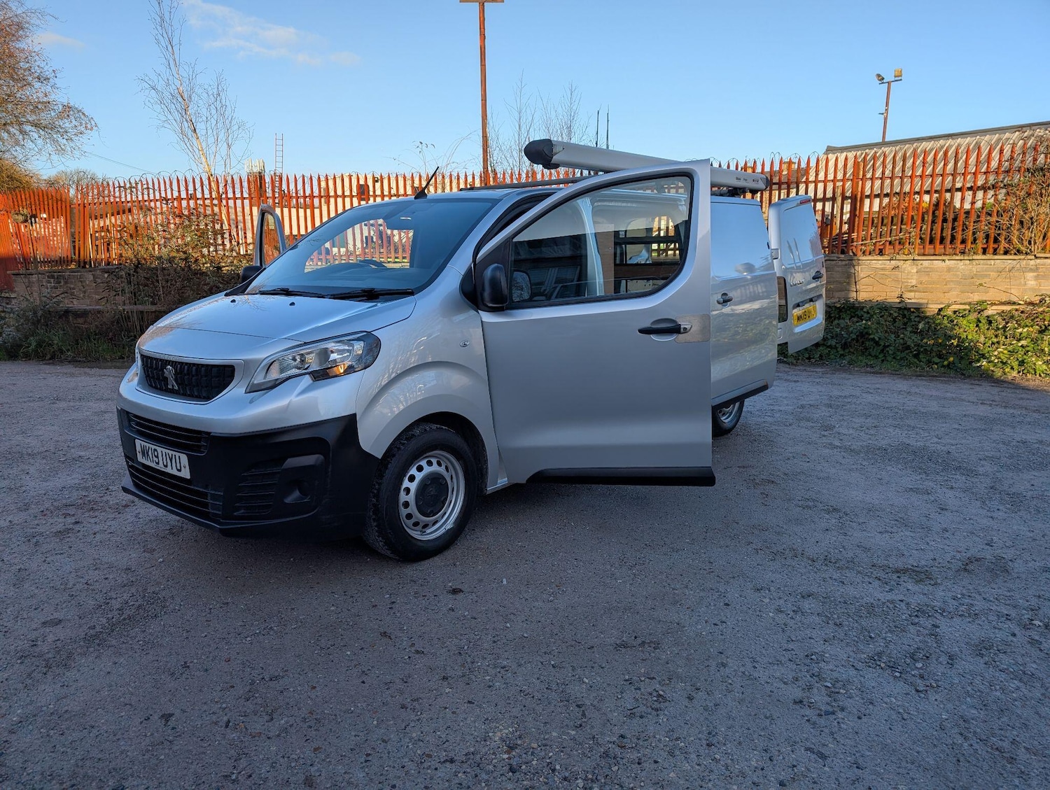 Used Peugeot Expert 2019 for sale - 77040660: Photo 19