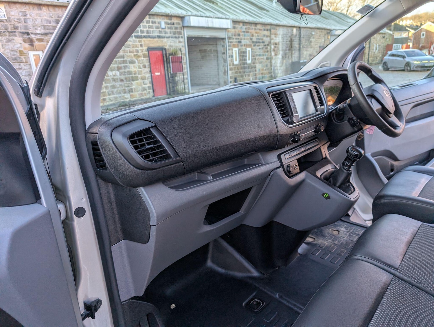 Used Peugeot Expert 2019 for sale - 77040660: Photo 28