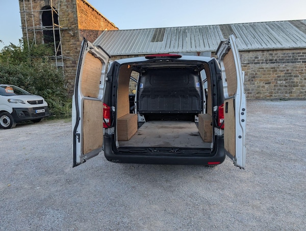 Used Mercedes-Benz Vito 2015 for sale - 76227557: Photo 14