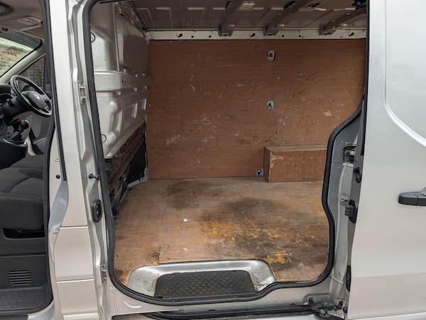 Used Vauxhall Vivaro 2017 for sale - 76307495: Photo 20
