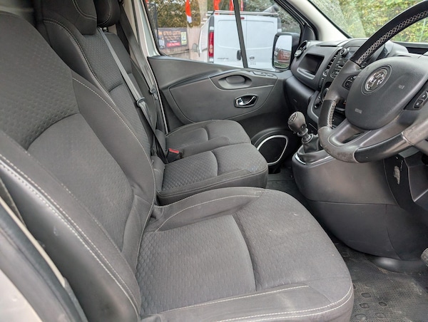 Used Vauxhall Vivaro 2017 for sale - 76307495: Photo 28