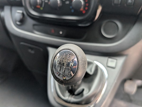 Used Vauxhall Vivaro 2017 for sale - 76307495: Photo 31