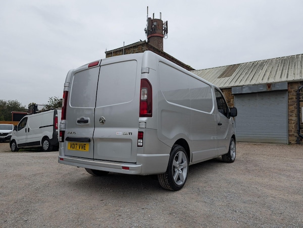 Used Vauxhall Vivaro 2017 for sale - 76307495: Photo 3