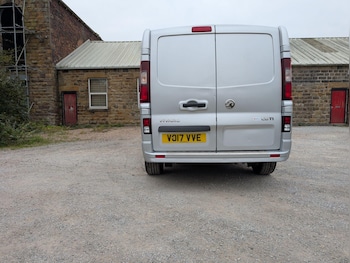 Used Vauxhall Vivaro 2017 for sale - 76307495: Photo 4