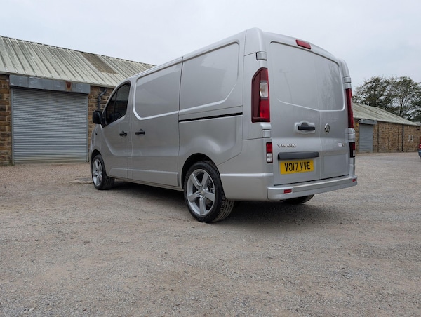 Used Vauxhall Vivaro 2017 for sale - 76307495: Photo 5