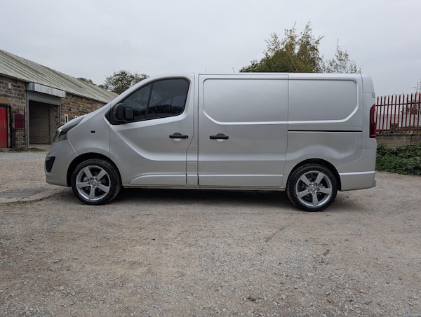 Used Vauxhall Vivaro 2017 for sale - 76307495: Photo 6