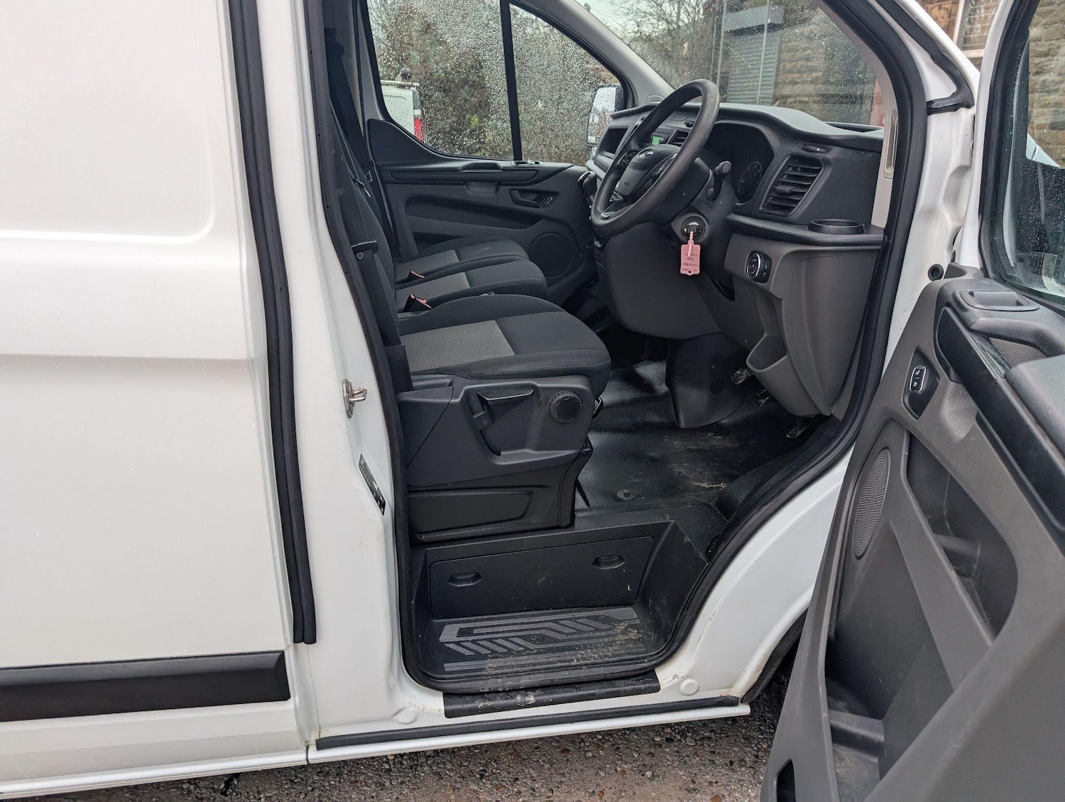 Used Ford Transit Custom 2018 for sale - 76772147: Photo 32