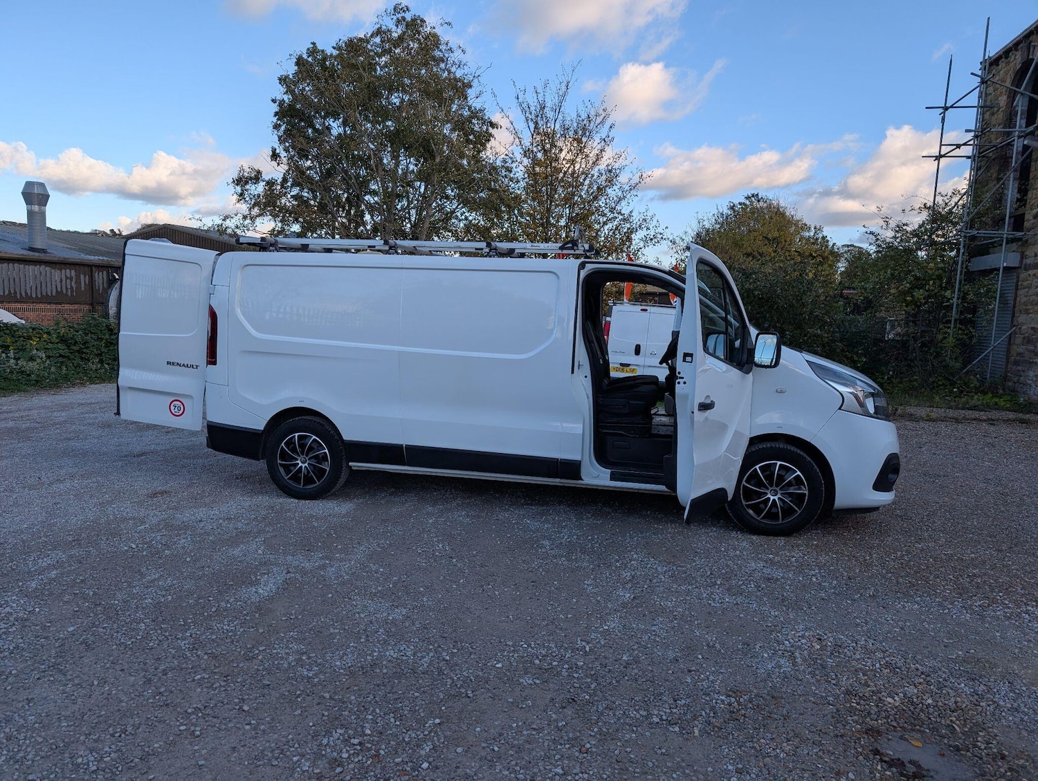 Used Renault Trafic 2017 for sale - 76377307: Photo 13