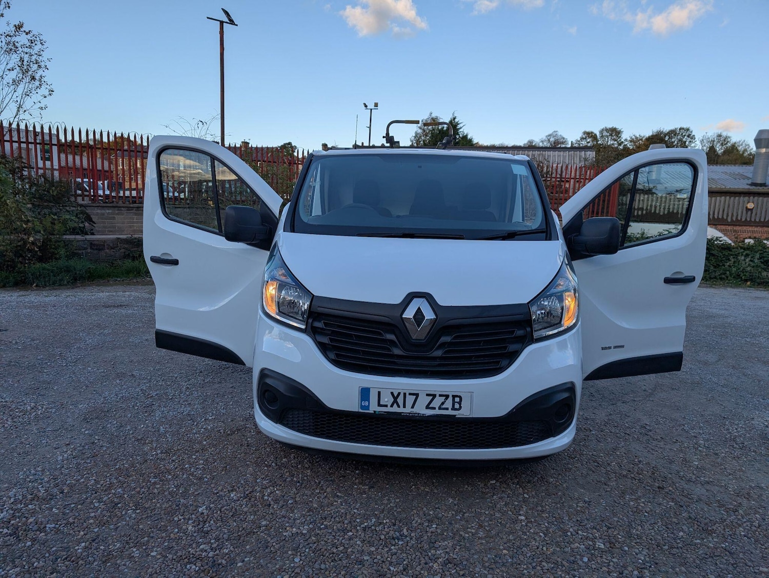 Used Renault Trafic 2017 for sale - 76377307: Photo 19