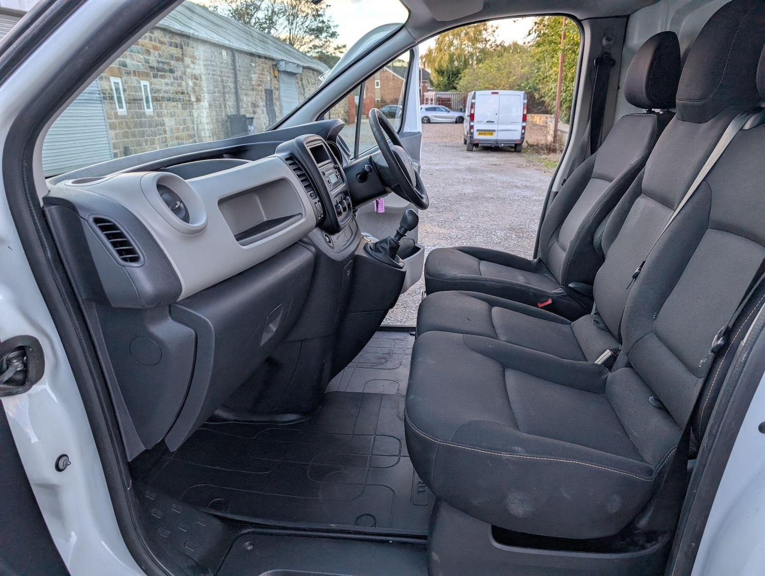 Used Renault Trafic 2017 for sale - 76377307: Photo 30
