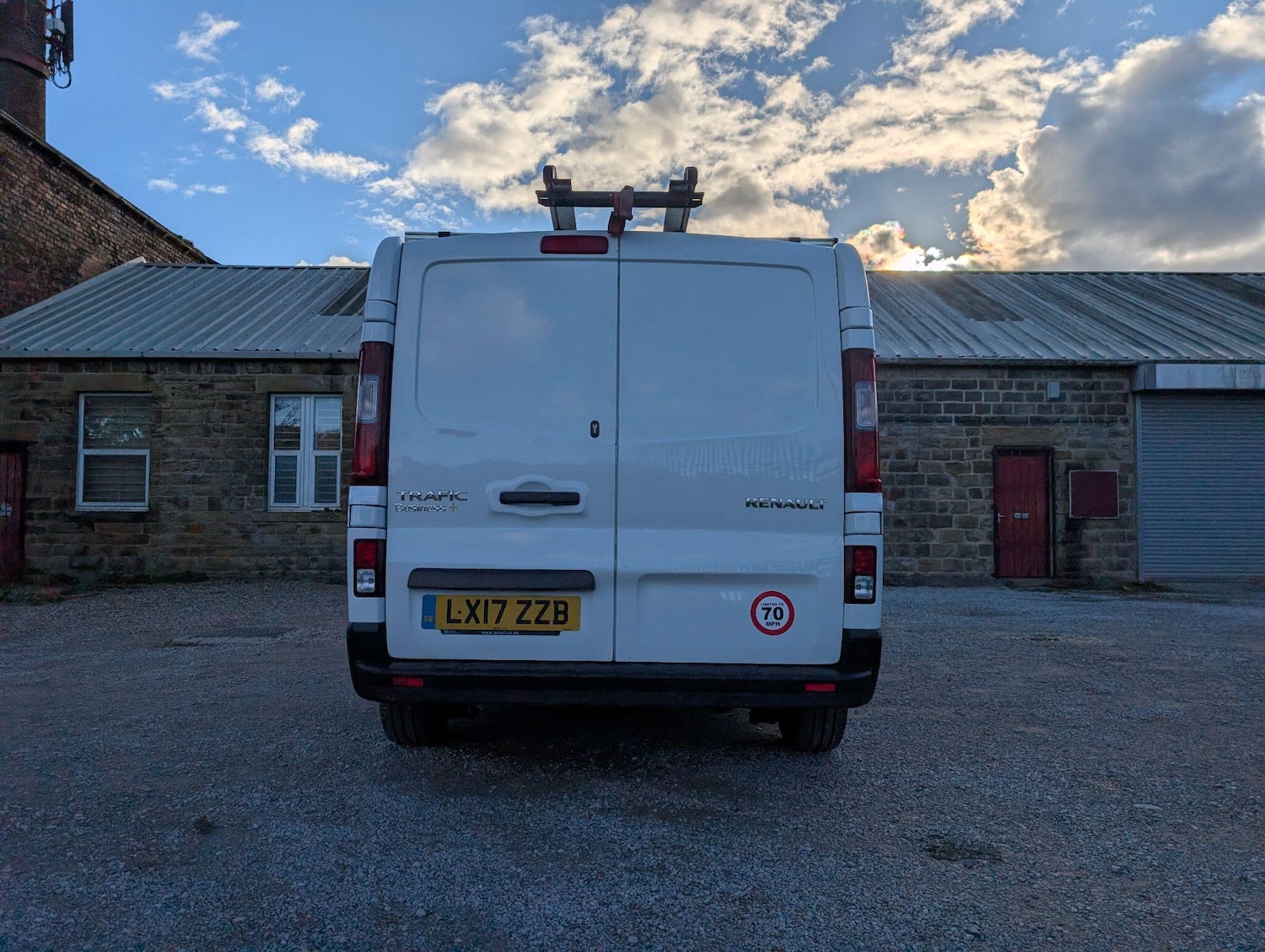 Used Renault Trafic 2017 for sale - 76377307: Photo 4