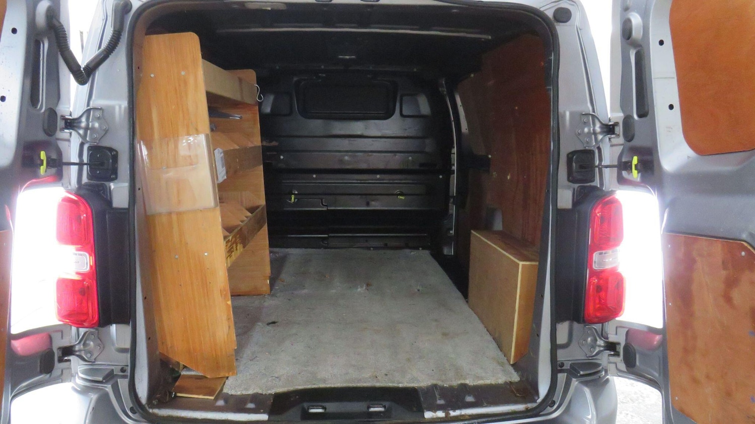 Used Vauxhall Vivaro 2020 for sale - 76701025: Photo 11