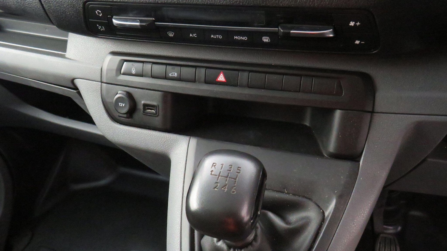 Used Vauxhall Vivaro 2020 for sale - 76701025: Photo 8