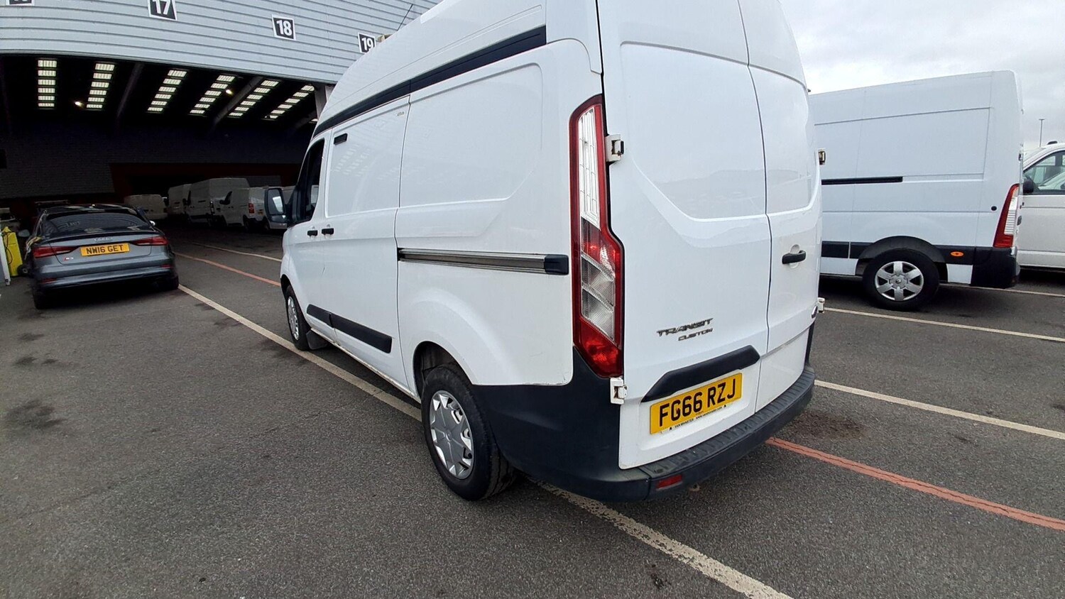 Used Ford Transit Custom for sale - 78204218: Photo 10