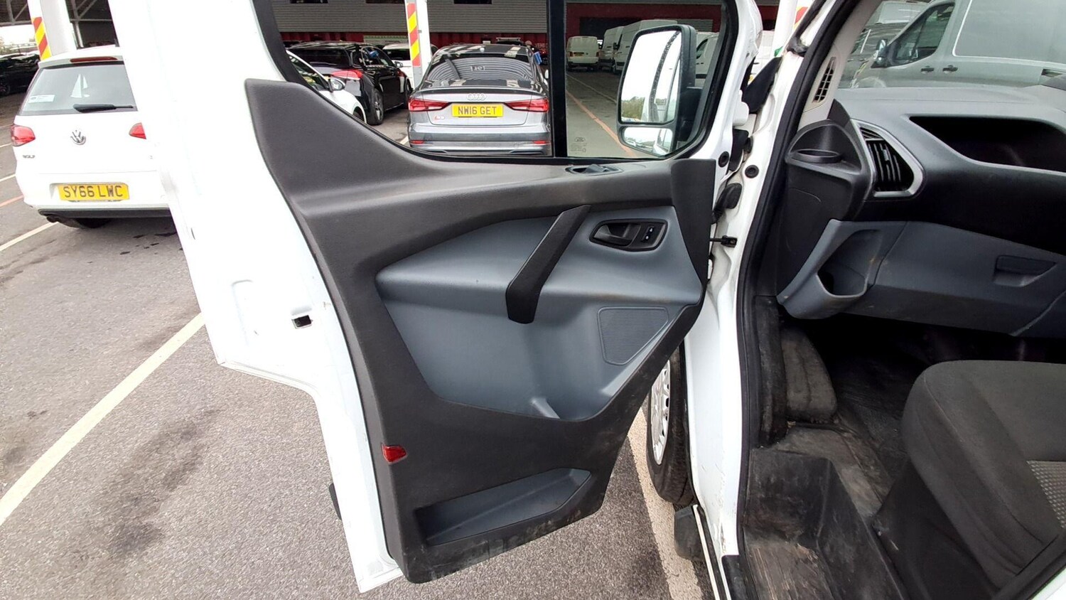 Used Ford Transit Custom for sale - 78204218: Photo 12