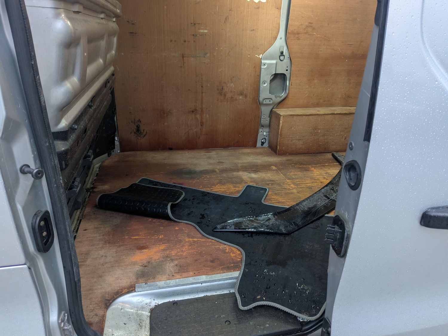 Used Vauxhall Vivaro 2015 for sale - 77166469: Photo 29