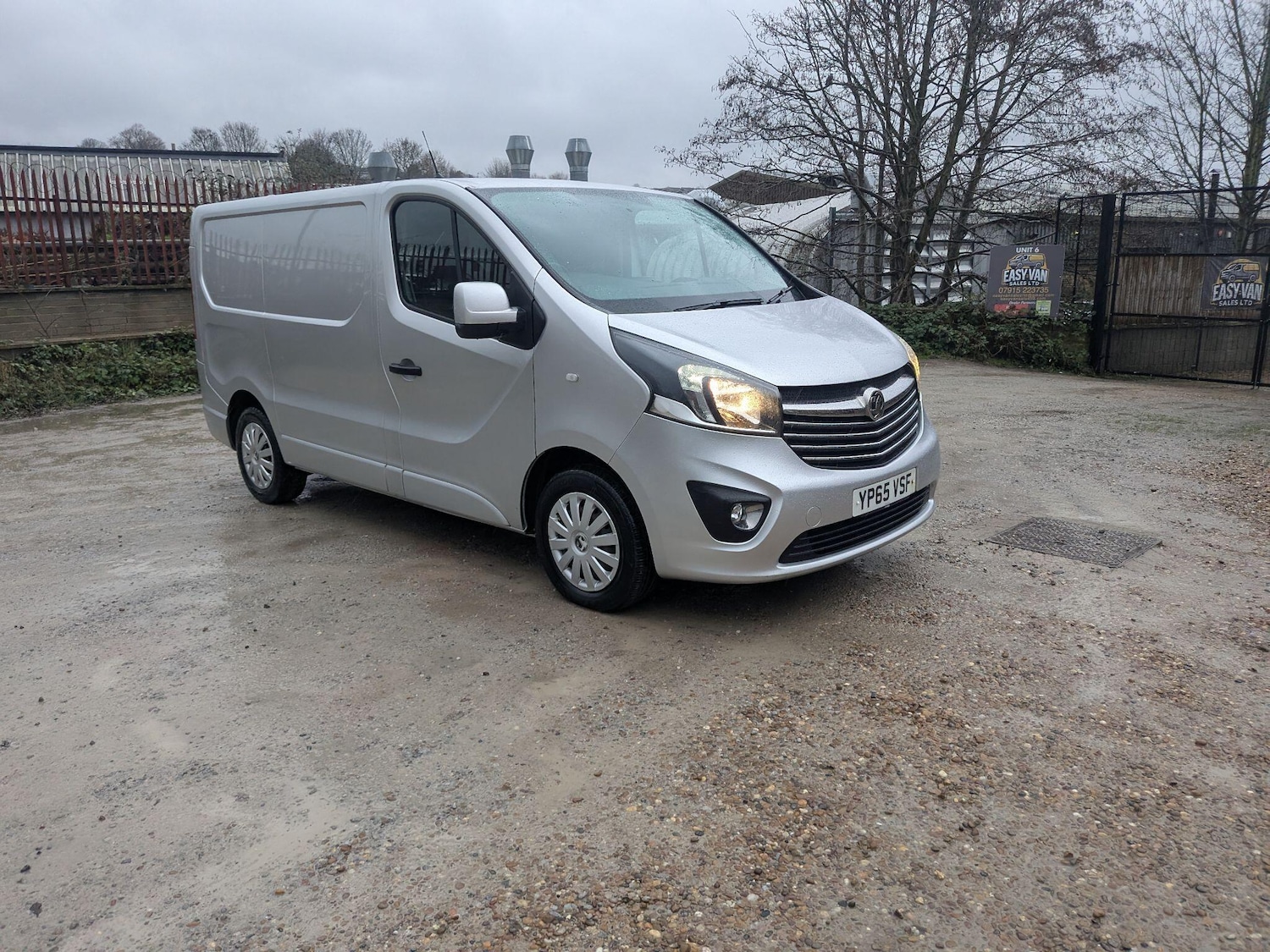 Used Vauxhall Vivaro 2015 for sale - 77166469: Photo 3