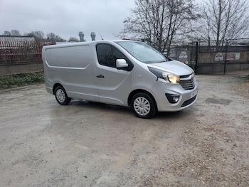 Used Vauxhall Vivaro 2015 for sale - 77166469: Photo
